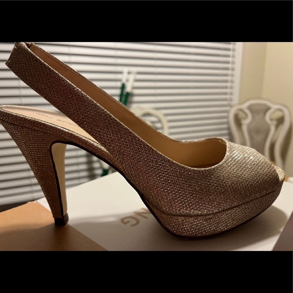 BNIB Gold Glitter Open Toe Sling back heels